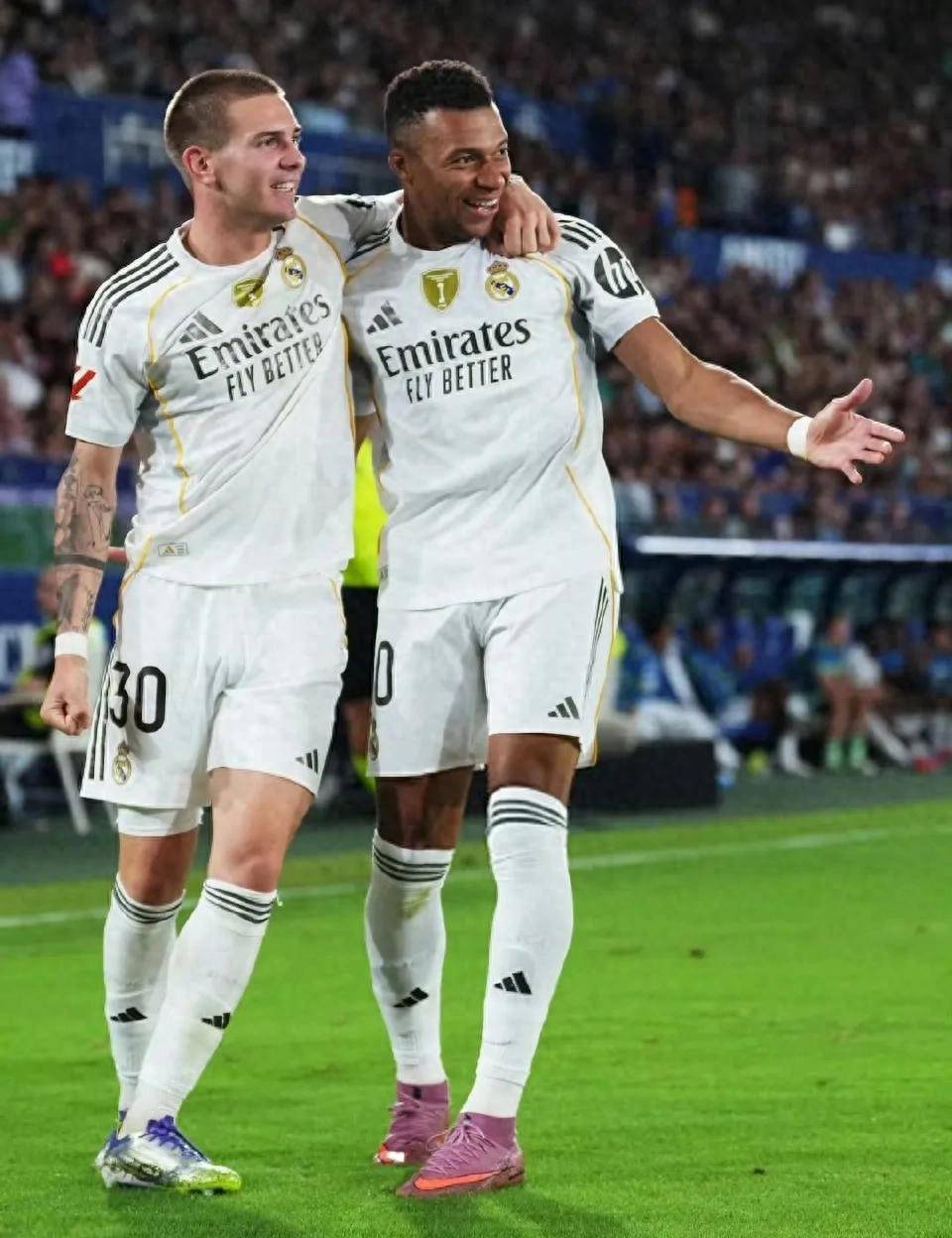 欧洲五大联赛只有4队保持全胜：皇马、利物浦、拜仁、那不勒斯